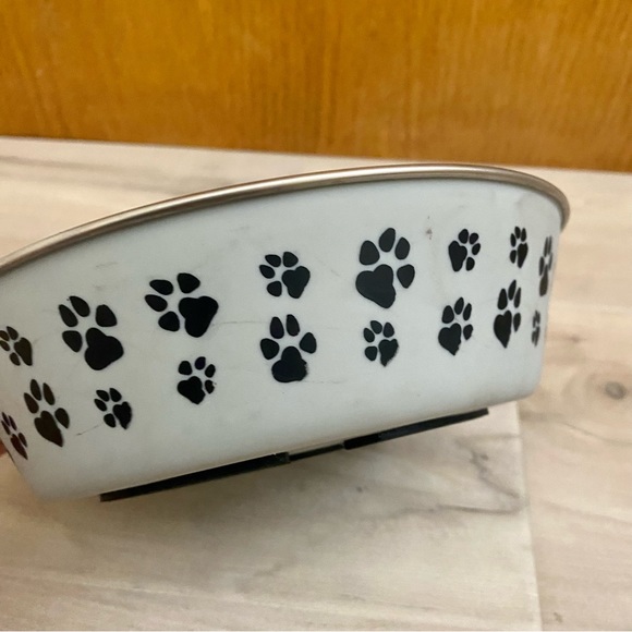 🟢 {3/$15} Non-Slip Dog Bowl - Large - Picture 4 of 13